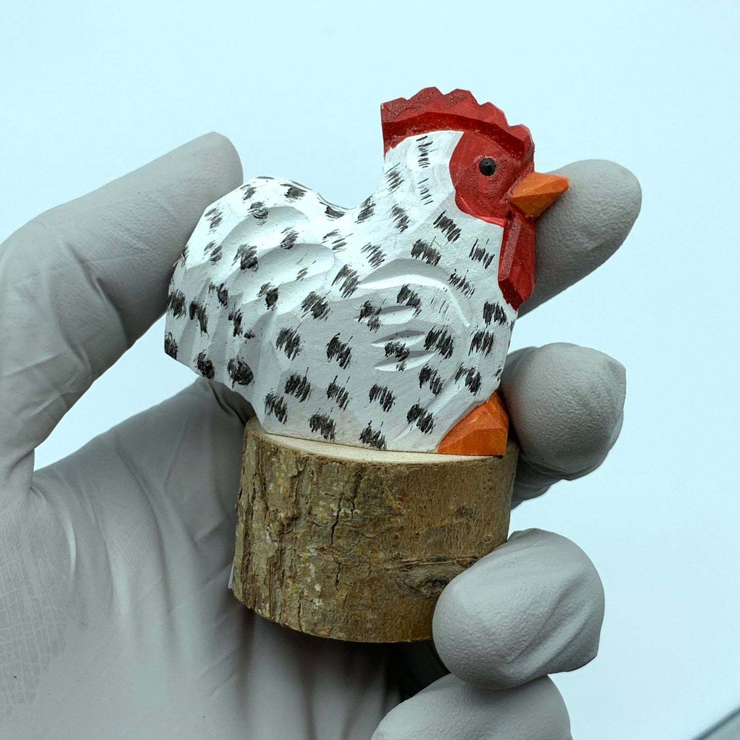 YEEYAYA hen handmade wood carvings Hen pencil sharpener room decor