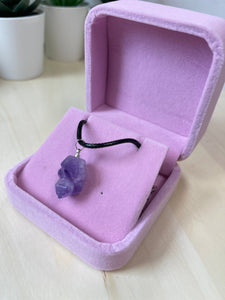 YEEYAYA Amethyst Necklace Leather rope The rough stone is not cut