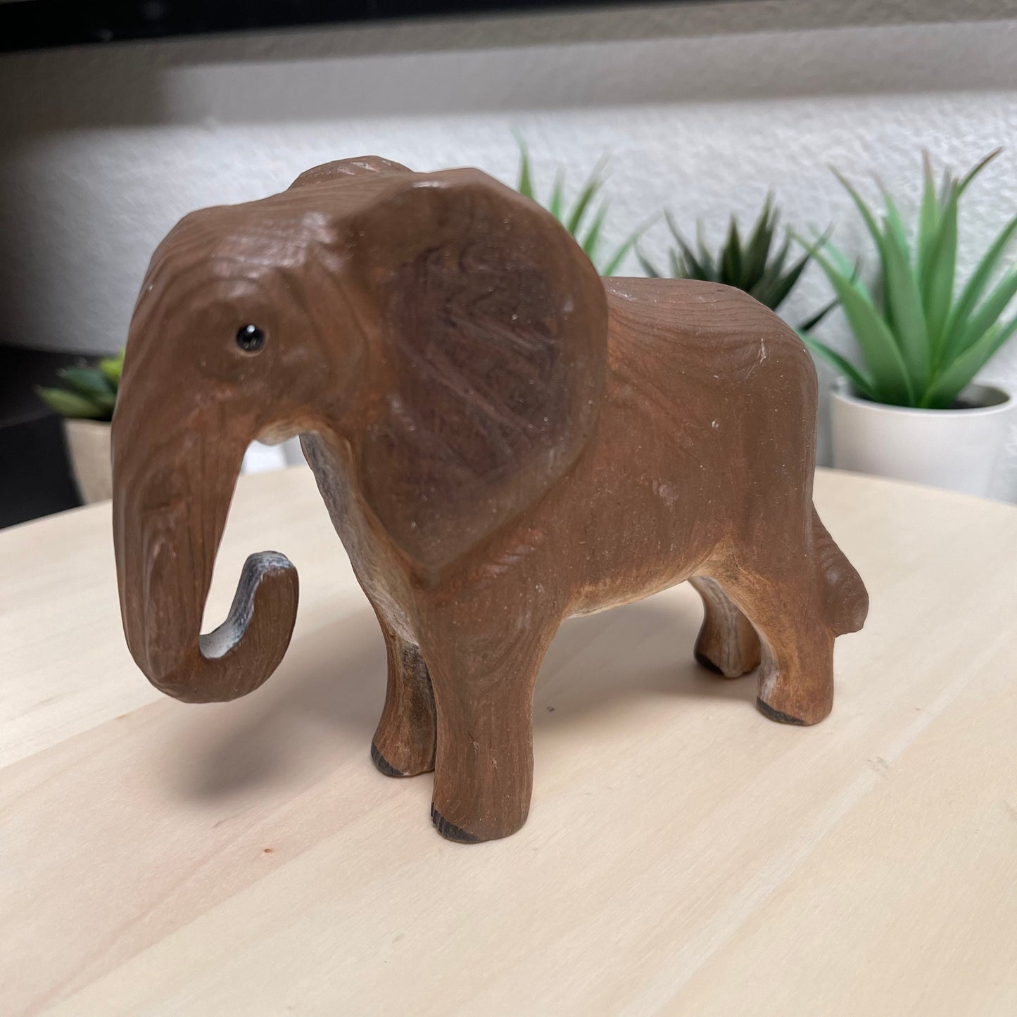 YEEYAYA 6‘’ Elephant Hand Carved Wood sculpture Home decor Wood statue Wood figurines room decor