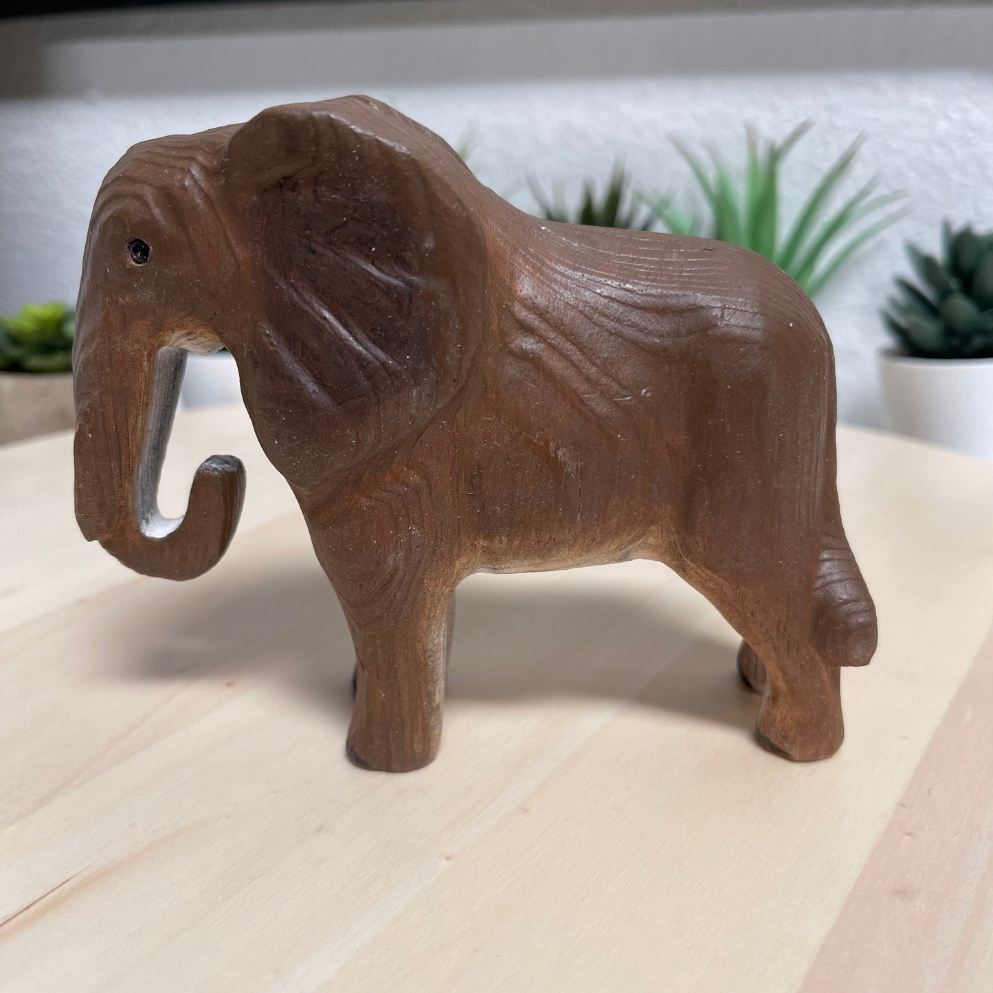 YEEYAYA 6‘’ Elephant Hand Carved Wood sculpture Home decor Wood statue Wood figurines room decor